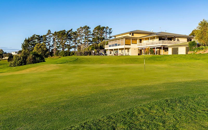 mangawhai-gc Mangawhai Golf Clubhouse 18th Green