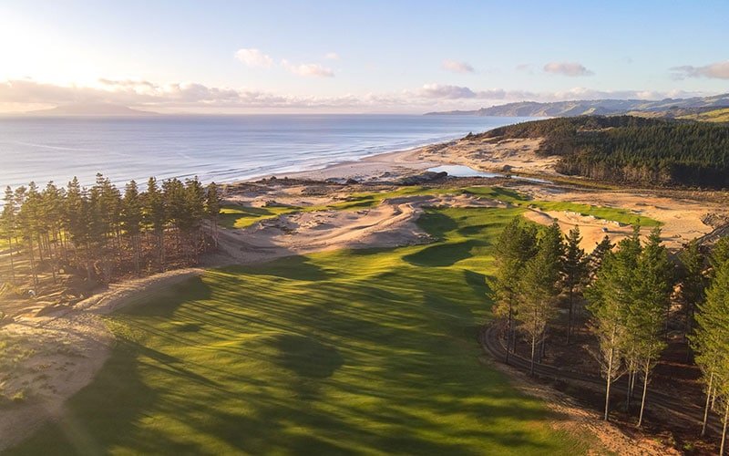 te-arai-links-1 Par 4, 4th hole, down hill. Photo: Te Arai Links